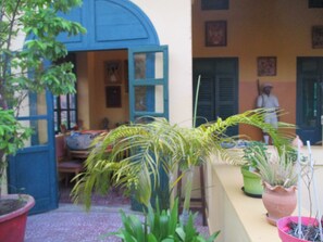 Property grounds - COLONIAL STYLE HOUSE (Dakar)
