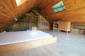 1 bedroom, iron/ironing board, bed sheets