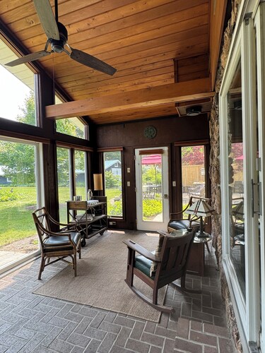 Niitytalo, valmis nauttimaan luonnosta ja Saugatuck / Douglasista