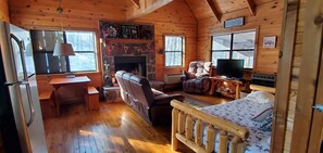 2 bedrooms, bed sheets