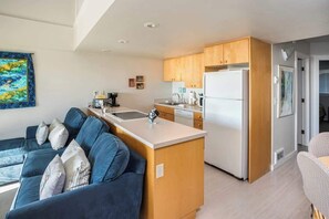 Interior - Gearhart House G703 (Gearhart)