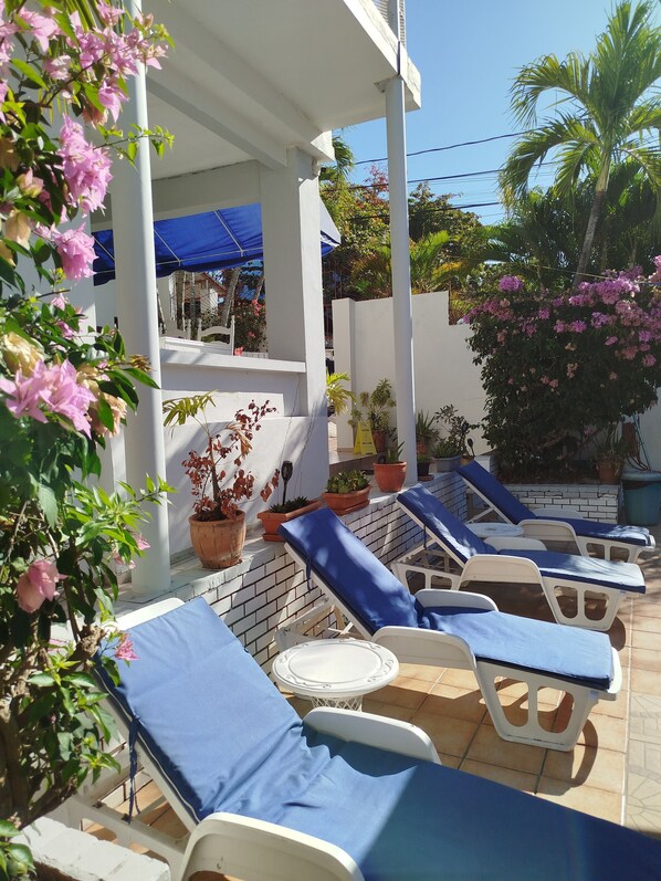 Terrace/patio - Hotel Casa Coco (Boca Chica)