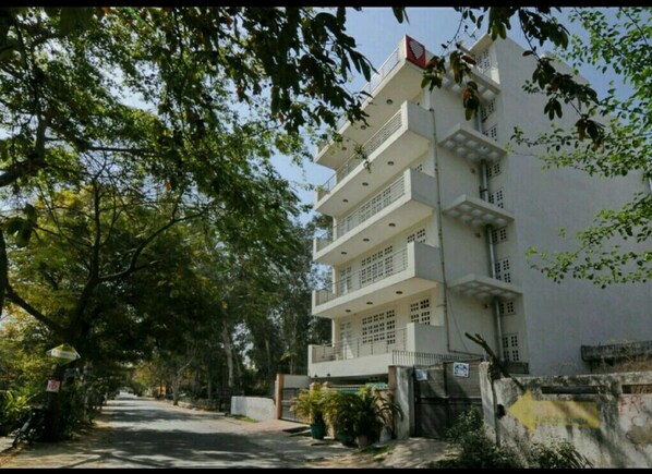 Façade de l’hébergement - soirée/nuit