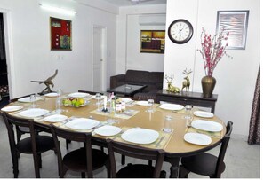 Dining - Mehra Residency at the Airport (New Delhi)