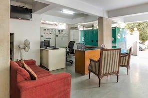 Reception hall - Mehra Residency at the Airport (New Delhi)