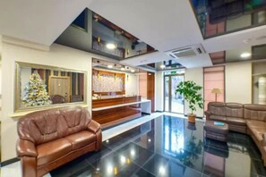 Lobby - Link Hotel Tbilisi (Tbilisi)