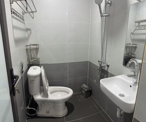 Regadera, regadera tipo lluvia, amenidades de baño gratuitas 