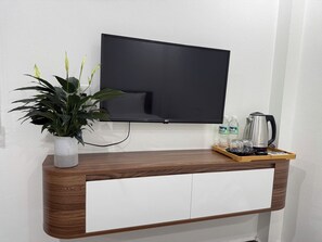 Coffee and/or coffee maker - Galaxy Airport Hotel (Hanoi)