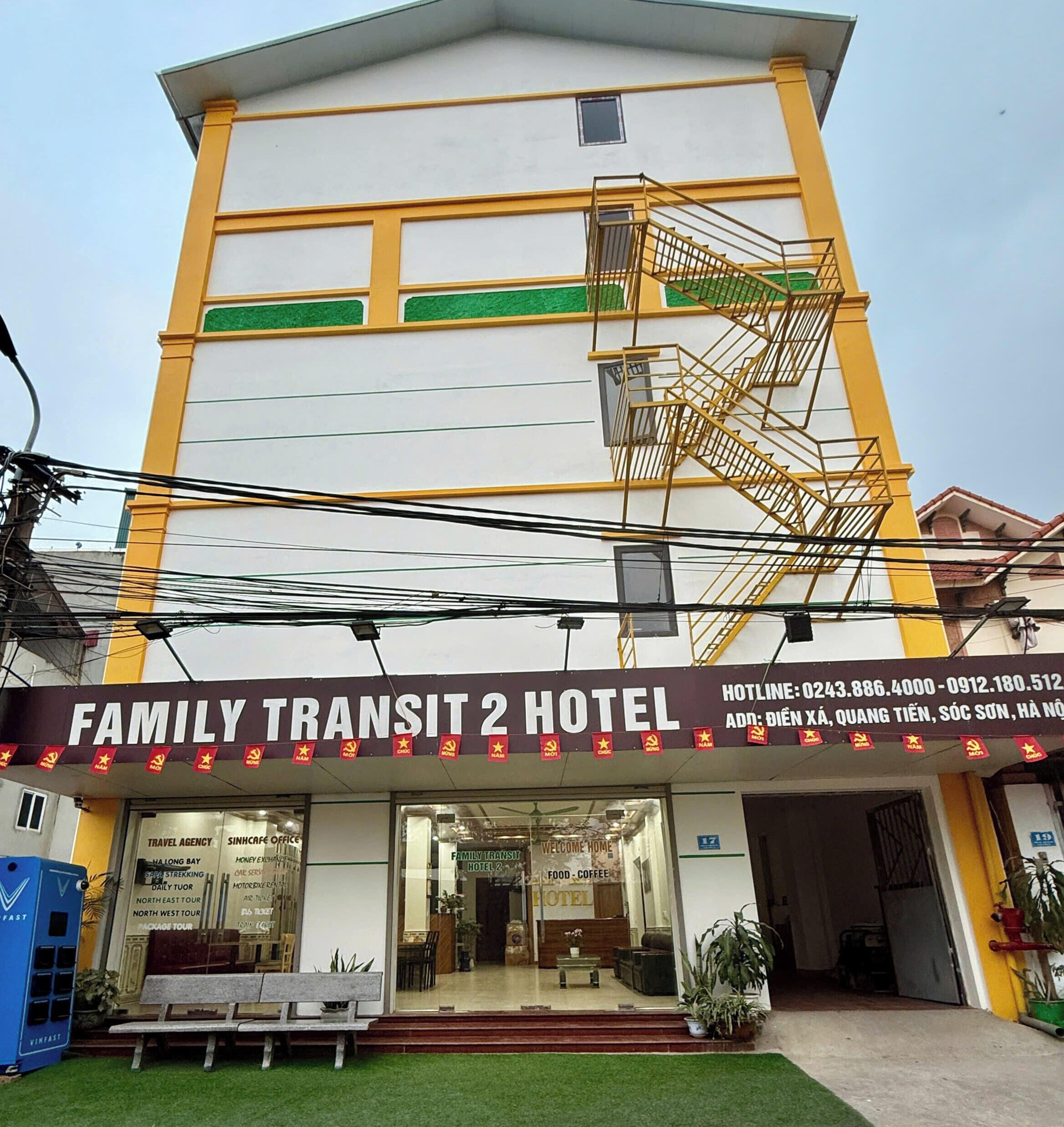 Photo - Family Transit Hotel