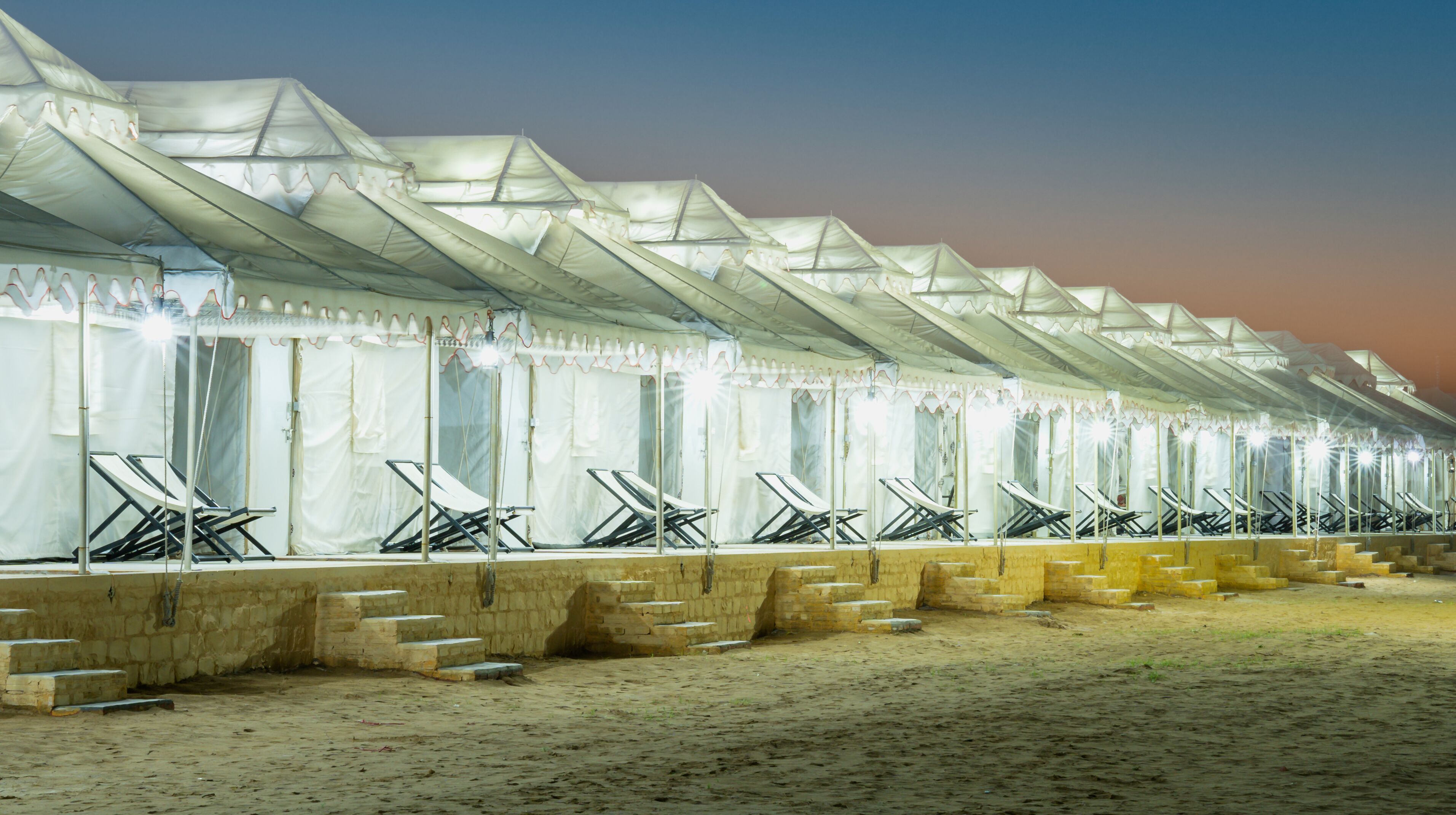 Luxury Tent | Street view