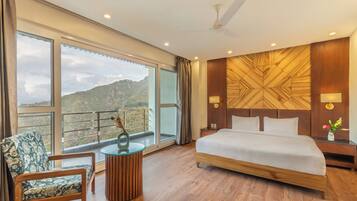 MOUNTAIN VIEW ROOM WITH BALCONY | Balcony view