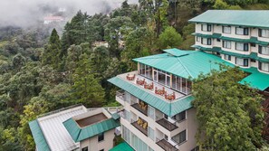 Exterior - Country Inn Premier Pacific Mall Road Mussoorie (Dehradun)