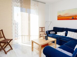 TV - Cosy apartment for 5 guests with A/C, WIFI, TV and terrace (Rinc��n De La Victoria)