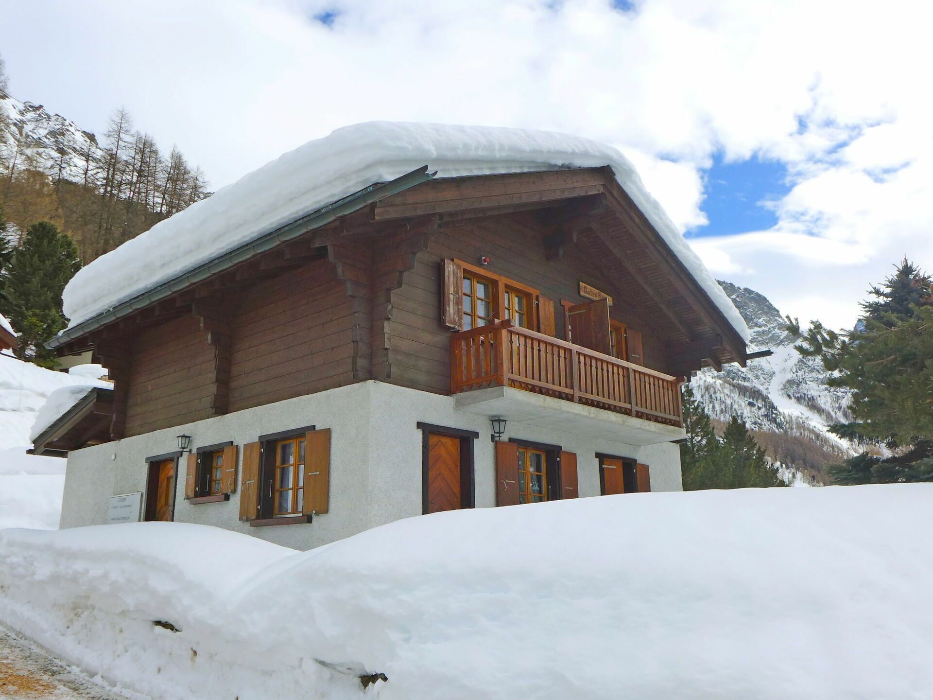 Cloud, Sky, Snow, Building, Window, Tree, Slope, House, Wood, Cottage