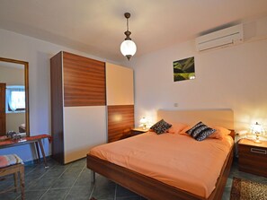 2 habitaciones, cuna de viaje y wifi gratis