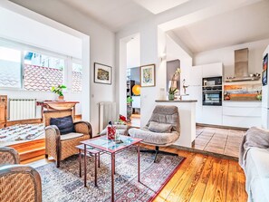 Televisión y reproductor de DVD 