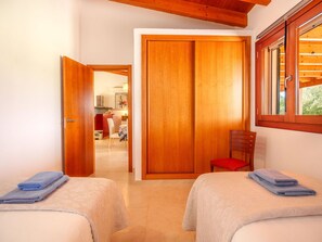 2 sovrum, strykjärn/strykbräda, resesäng och gratis wi-fi