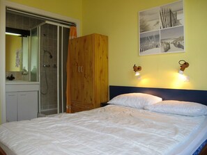 2 slaapkamers, reisbedje, gratis wifi