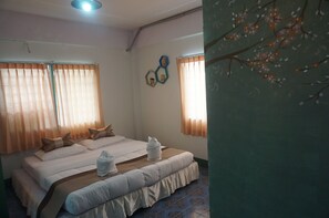 Standard Double Room with Fan | Gratis wifi