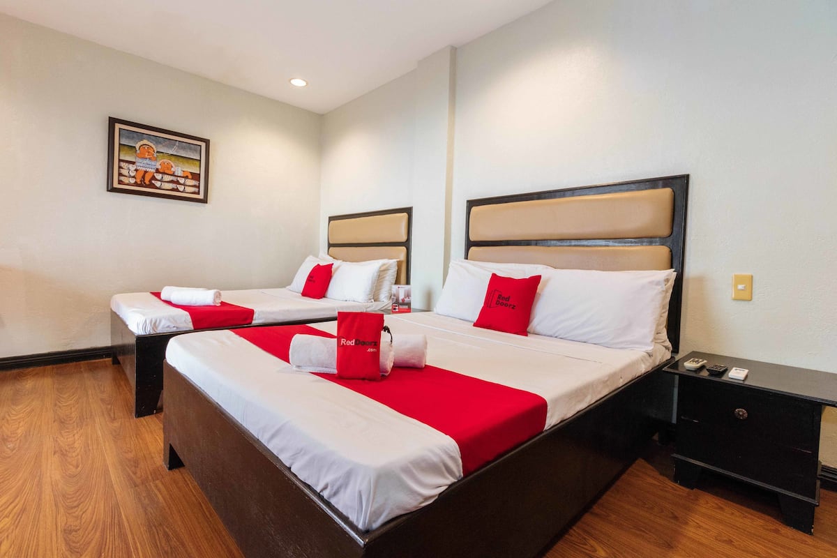 Deluxe Twin Room (Adults Only) | Desk, free WiFi, bed sheets