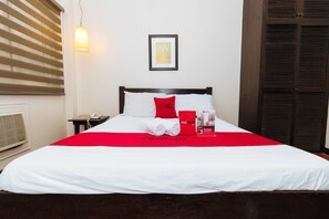 Basic Double Room (Adults Only) - RedDoorz Plus @ The Ridge Tagaytay (Tagaytay)