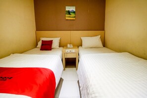 Desk, free WiFi, bed sheets