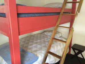 Habitación básica, 2 habitaciones | Tabla de planchar con plancha y wifi gratis 