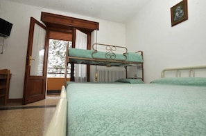 Quadruple Room, Multiple Beds, Non Smoking | Free WiFi - Hotel Conca D'Oro (Lama Mocogno)