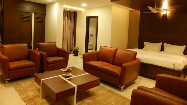 Suite - Dev Paradise (Tirupattur)