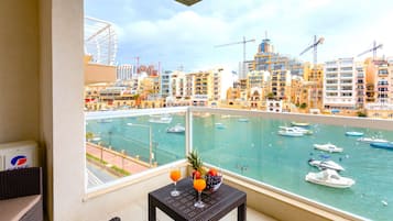 Apartamento City (4068. Olivier) | Balcón