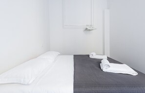 Apartment, 2 Bedrooms, City View (Maria ) | Free WiFi, bed sheets