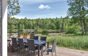 Outdoor dining - Stunning home in Tingsryd with WiFi (Tingsryd)