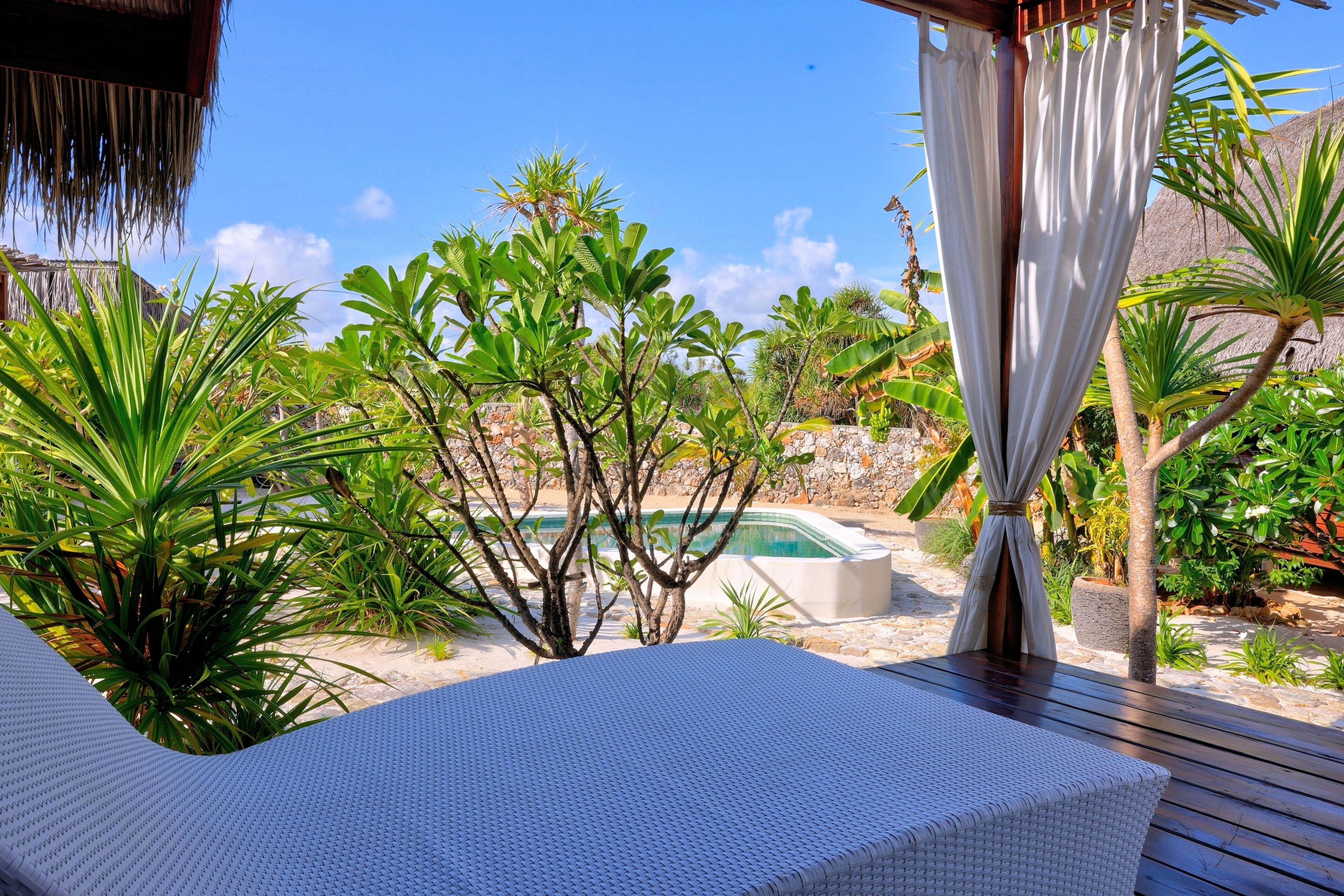 豪華單棟小屋, 1 張加大雙人床, 泳池景, 花園 | 客房景觀