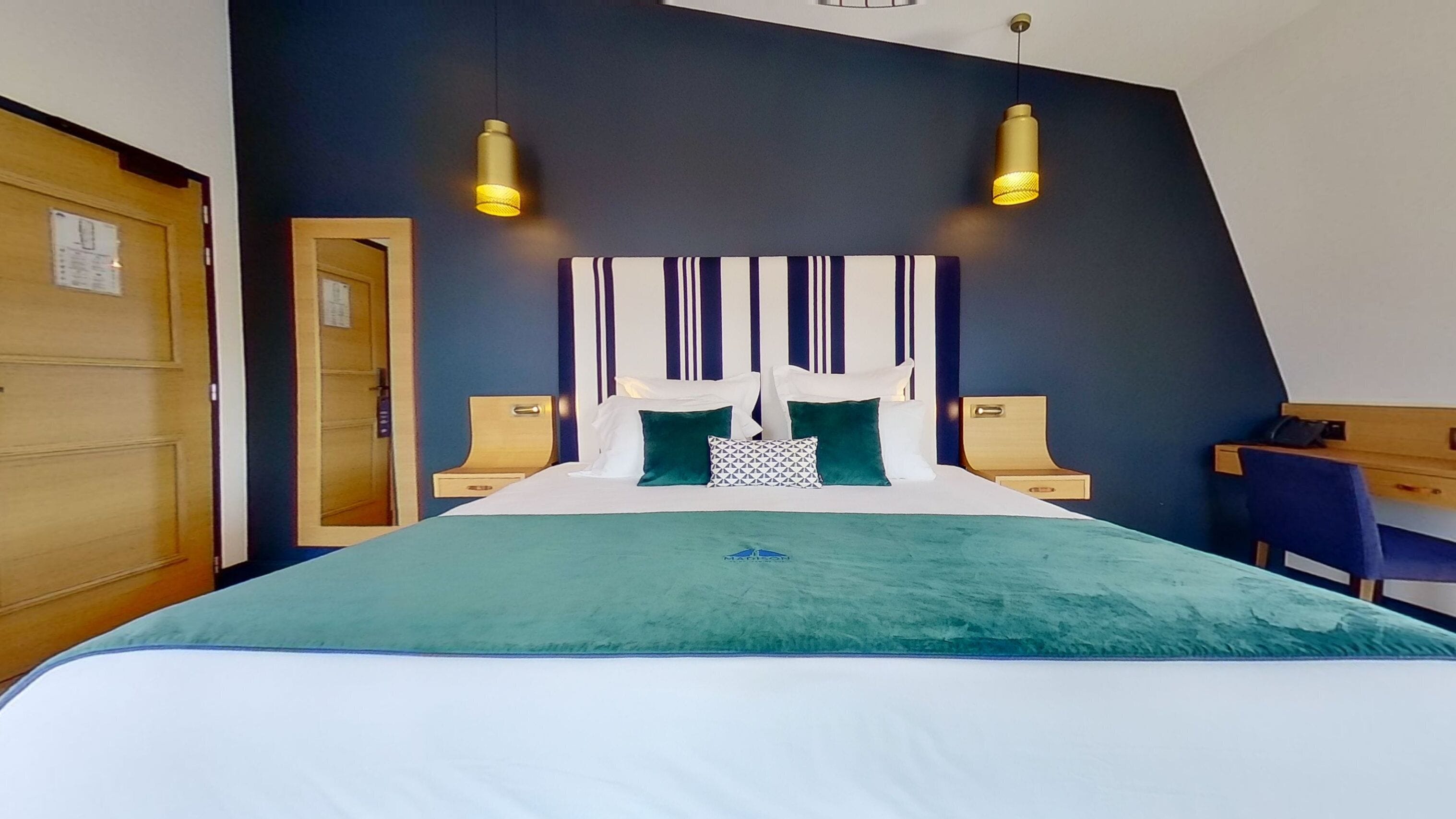 Chambre Deluxe, 1 très grand lit