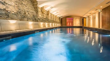 Piscine couverte