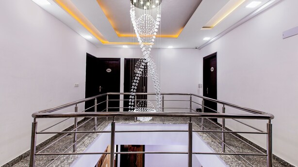 Interior detail - Comfort Dome Premium (Gurugram)