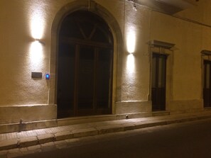 Entrée de l’hébergement