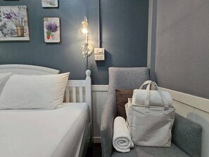 Doppelzimmer, 1 King-Bett, Gartenblick | Gemeinschaftsküche | Mikrowelle, Wasserkocher