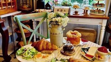 Frühstück, lokale Küche