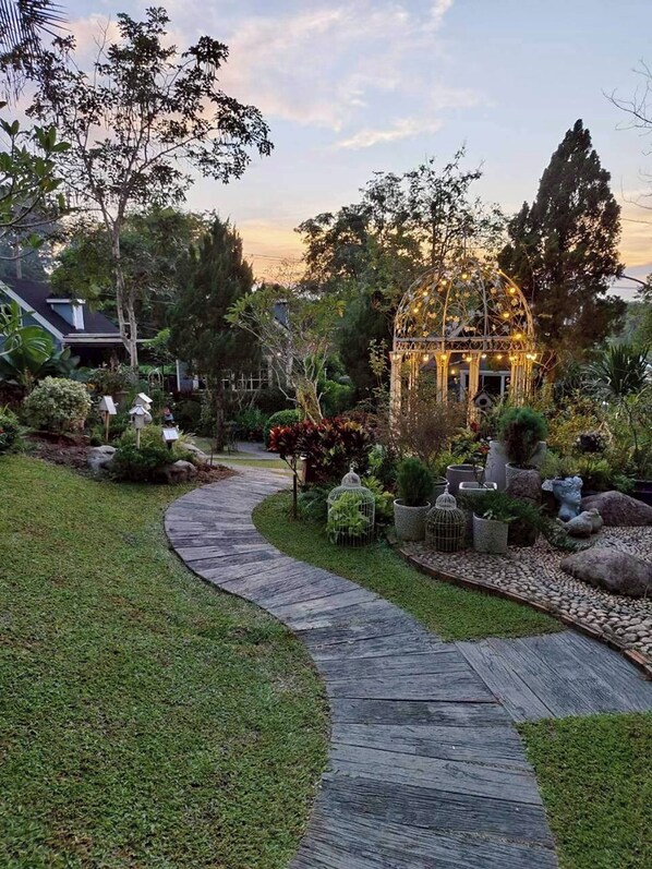 Front of property - Baan JaoKorKluay Homestay (Chiang Rai)