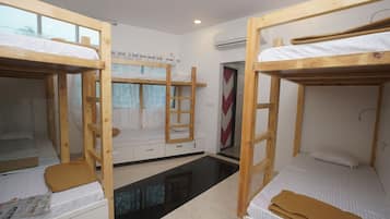 Seprai premium, tempat tidur Select Comfort, dan brankas