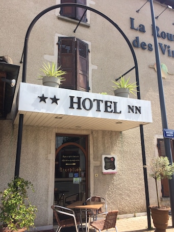 Front of property. La Route des Vins