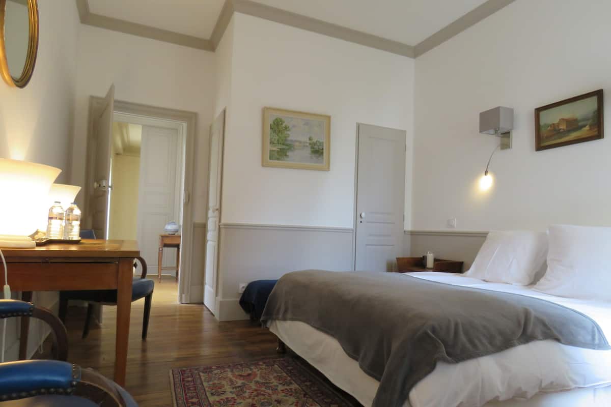 Double Room (Ivoire)