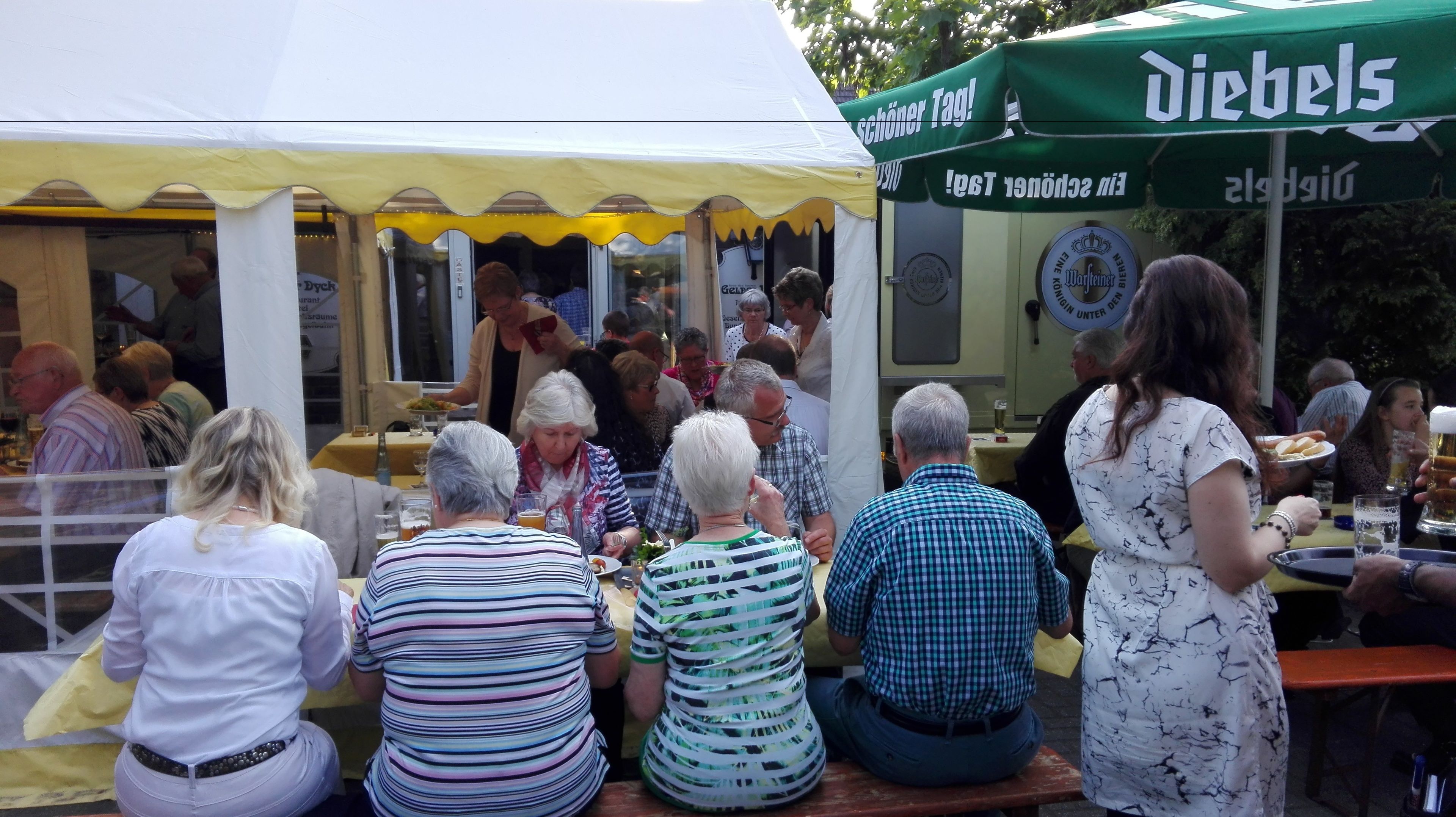 outdoor banquet area