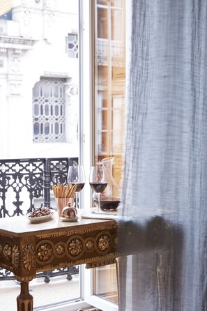 Décoration personnalisée, ameublement personnalisé, bureau