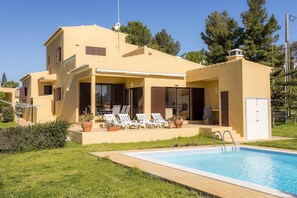 Villa (3 Bedrooms) | Plano