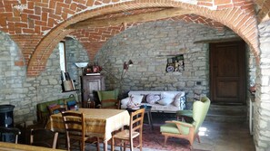 Free daily local cuisine breakfast 