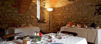 拉魯納布歐納飯店