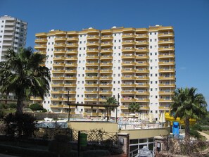 Front of property - Larissa Tatil Sitesi (Erdemli)