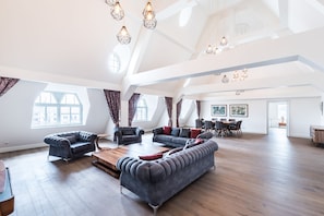 Privilege Top Suite | Salle de séjour